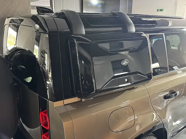 Land Rover Defender view 8