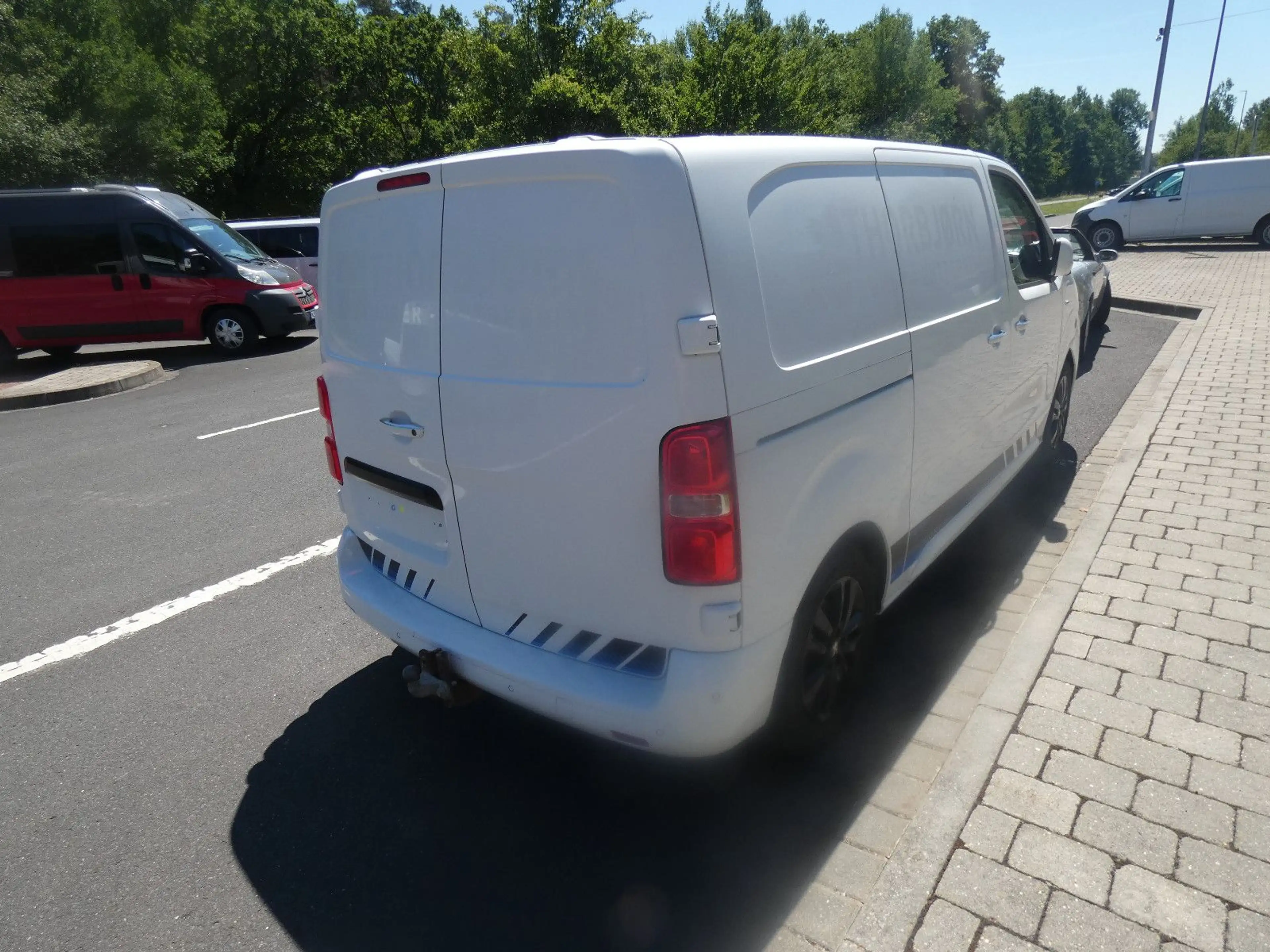 Peugeot Expert Kasten Edition L2 Klima Temp. — photo 5