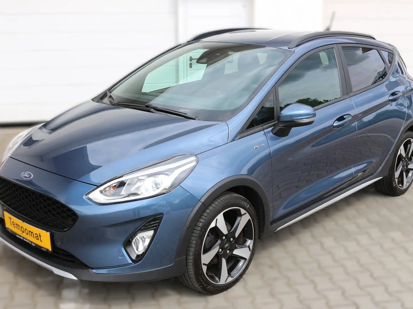 Ford Fiesta Active mit LED Scheinwerfer, Abstandstempomat Bleu - 1
