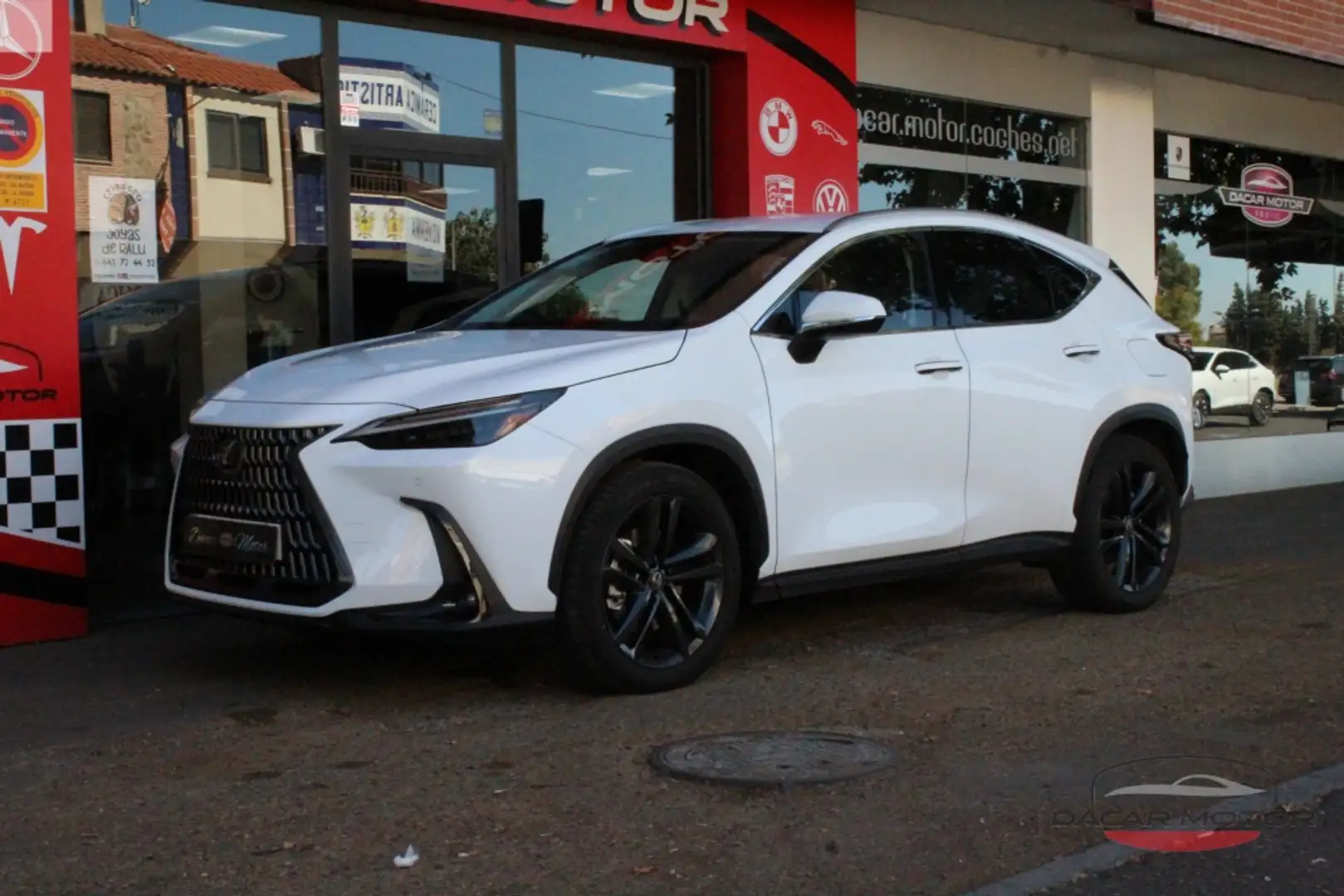 Lexus NX 450h+ Executive+ 4WD Blanco - 2