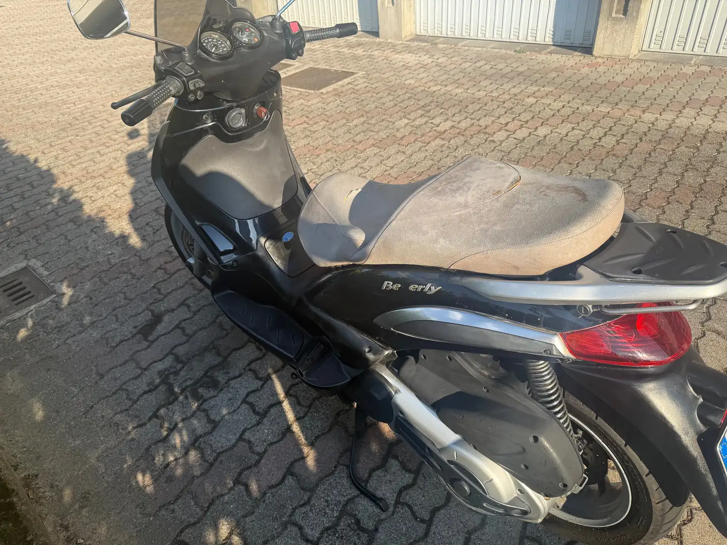 Piaggio Beverly 400 400 Noir - 2