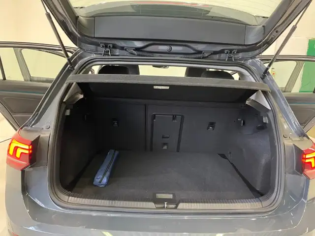 Volkswagen Golf view 14