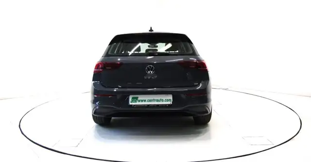 Volkswagen Golf view 4