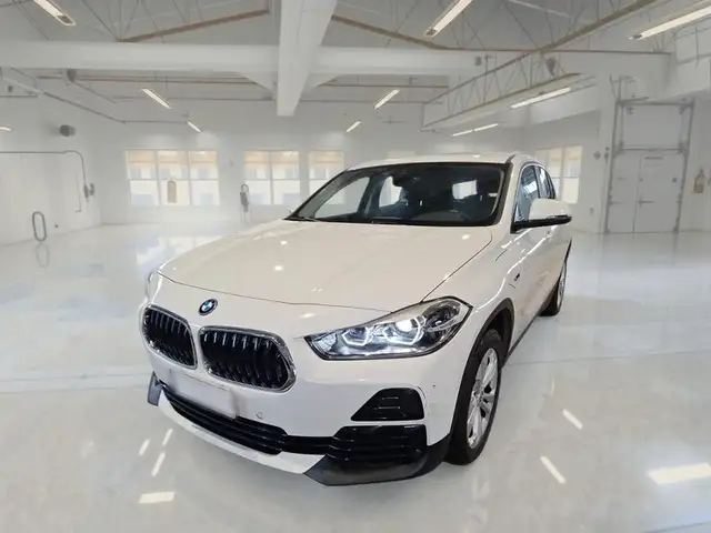 BMW X2 XDRIVE 25E BUSINESS X AUTOMATICO 5 PORTE SUV