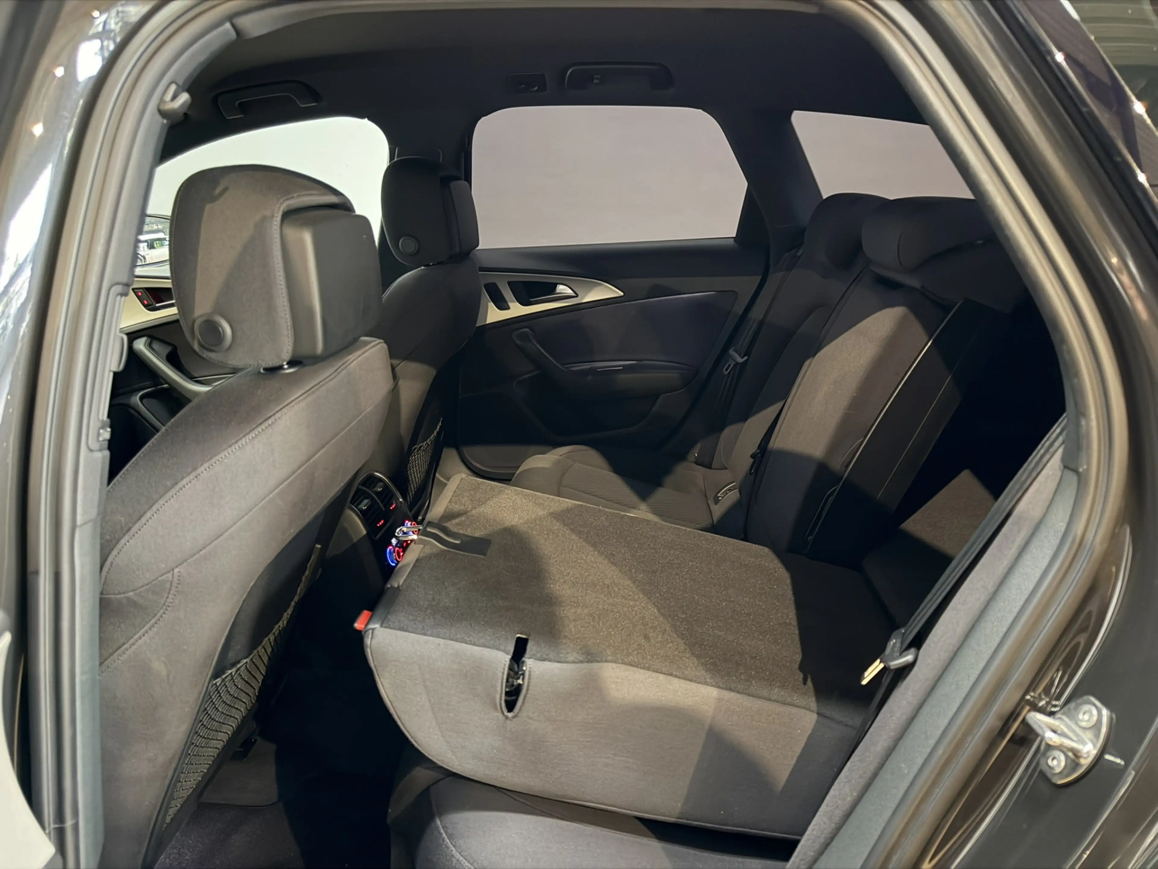Audi A6 Avant 2.0 TDI ultra S line Edition S Line | Airco — photo 32