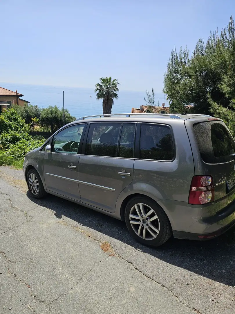 Volkswagen Touran 2.0 tdi Highline dsg dpf - 2