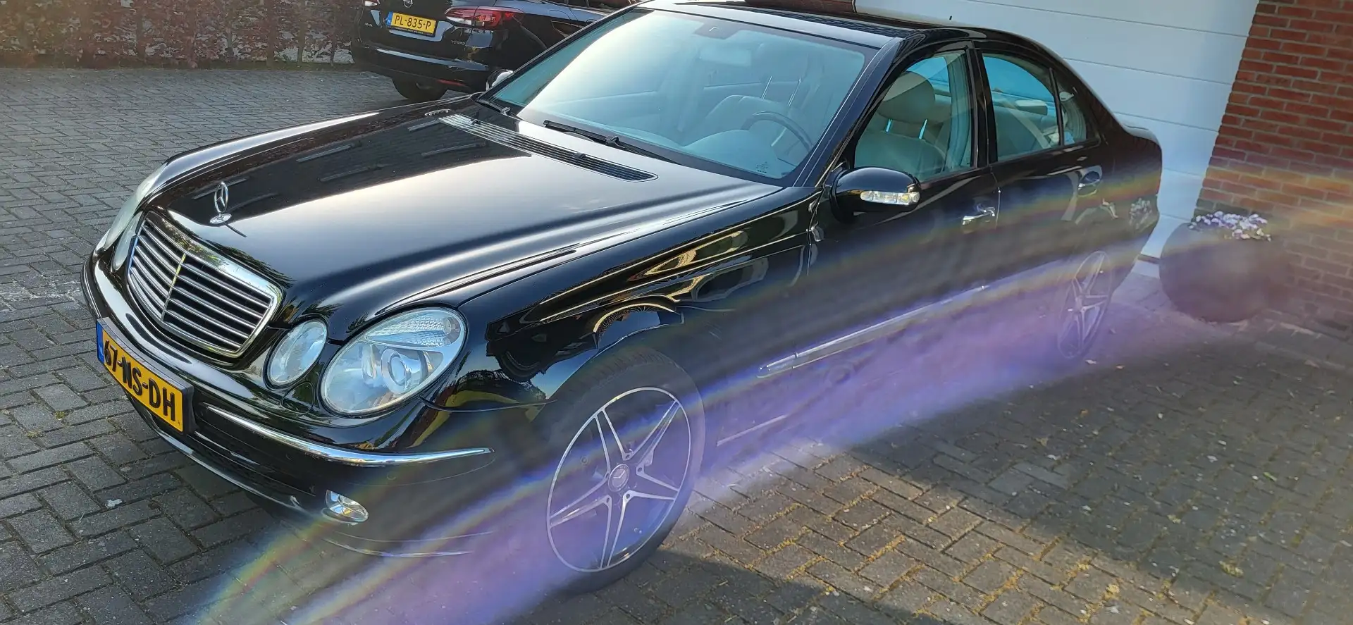 Mercedes-Benz E 240 Avantgarde Zwart - 1