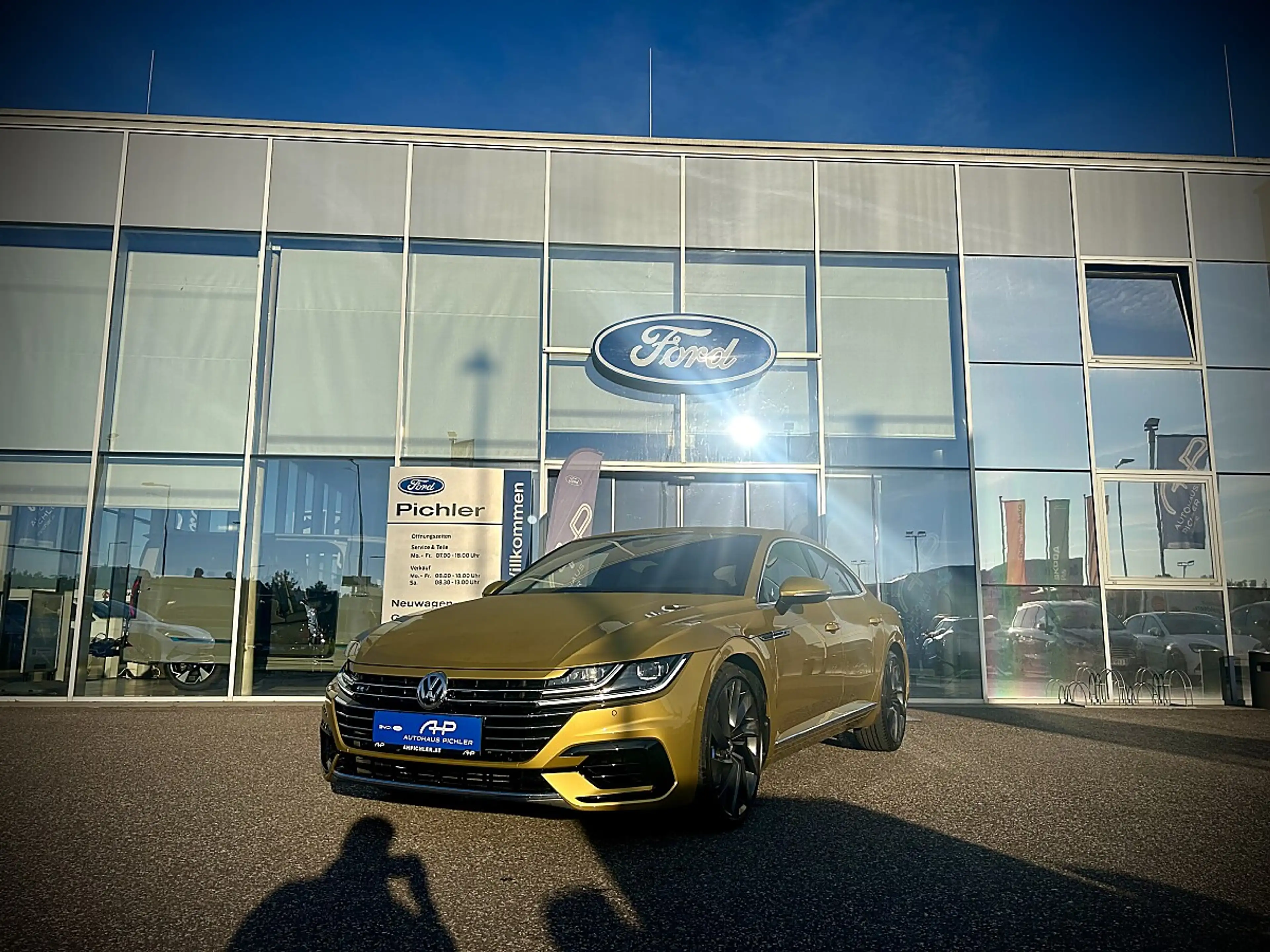 Volkswagen Arteon 2,0 TSI 4Motion R-Line DSG / R-LINE / ACC / NAVI