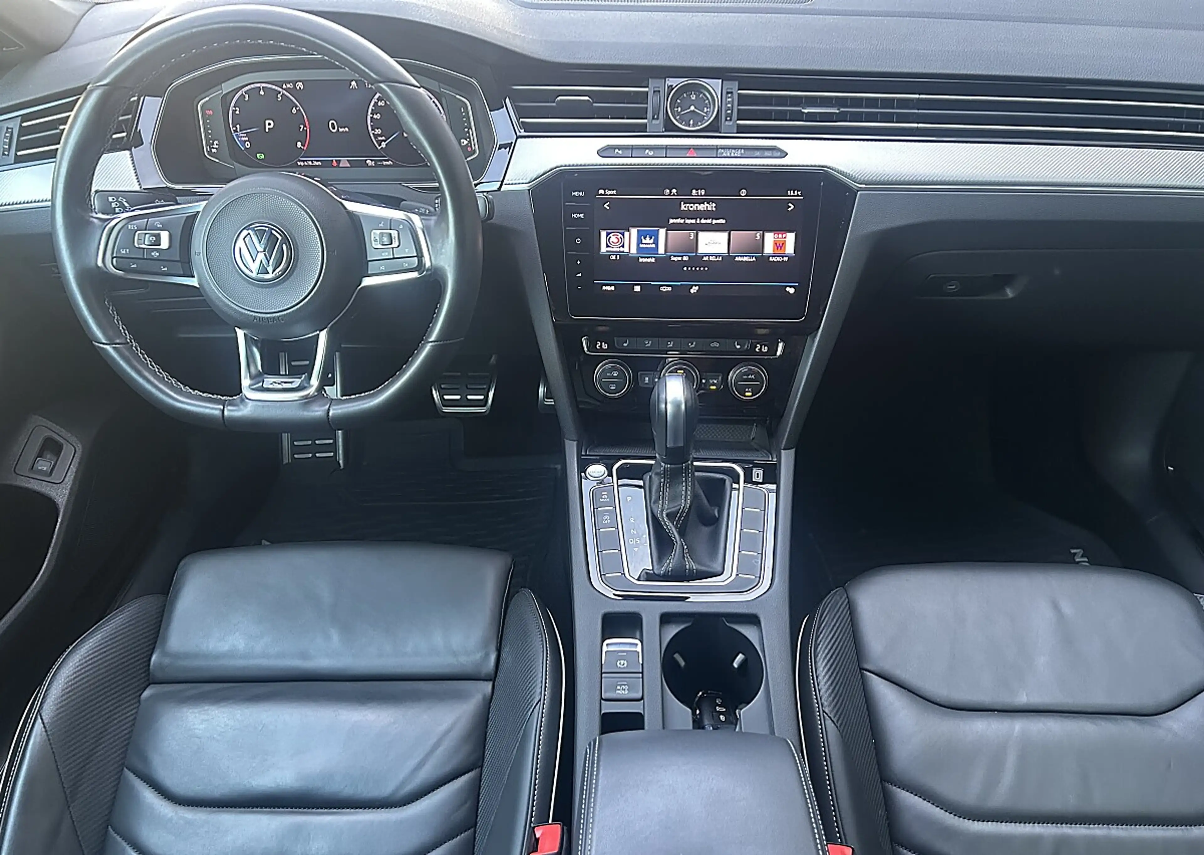 Volkswagen Arteon 2,0 TSI 4Motion R-Line DSG / R-LINE / ACC / NAVI — photo 8