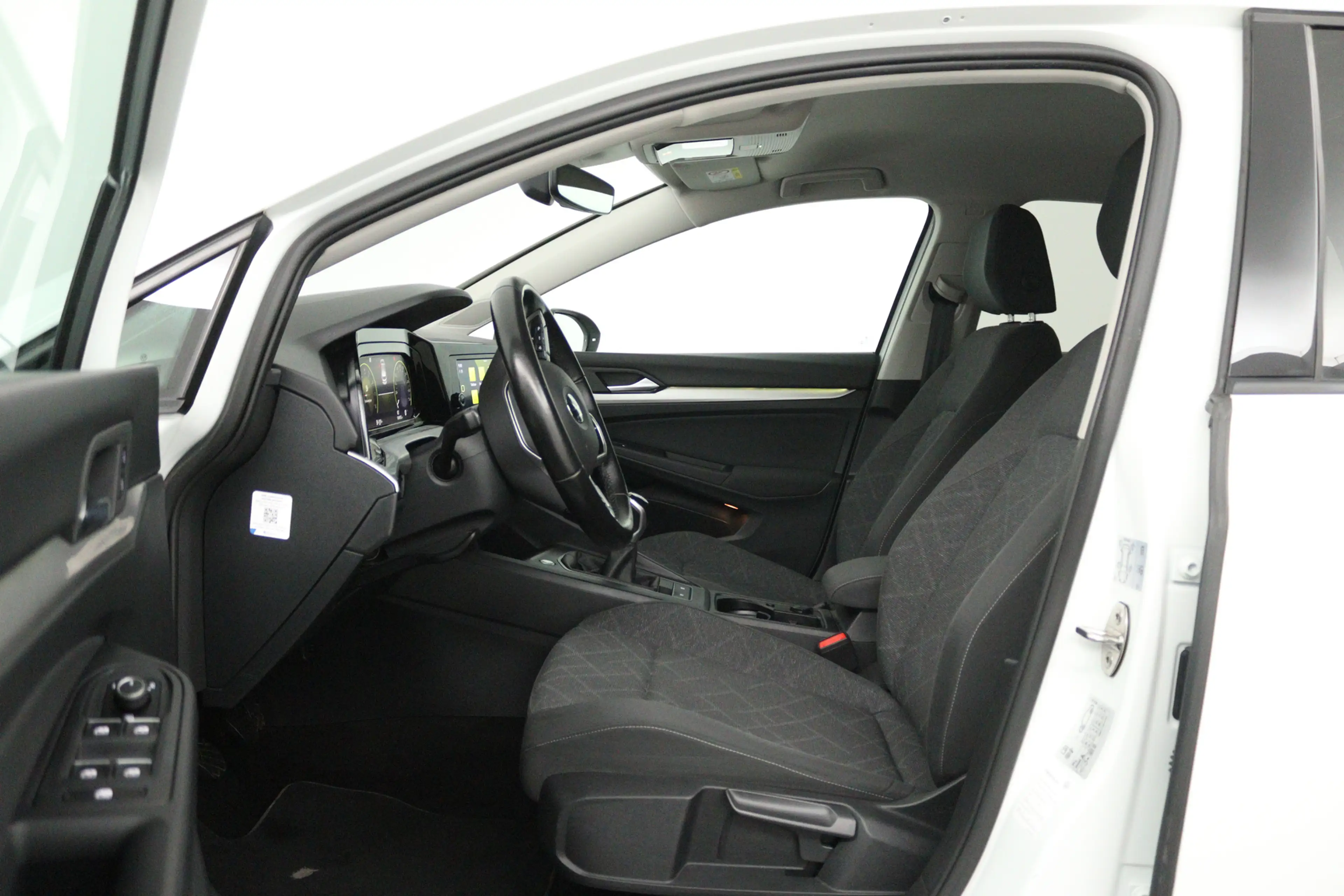 Volkswagen Golf 1.0 TSI Life (CRUISE CONTROL ADAPTIEF, NAVIGATIE, — photo 21