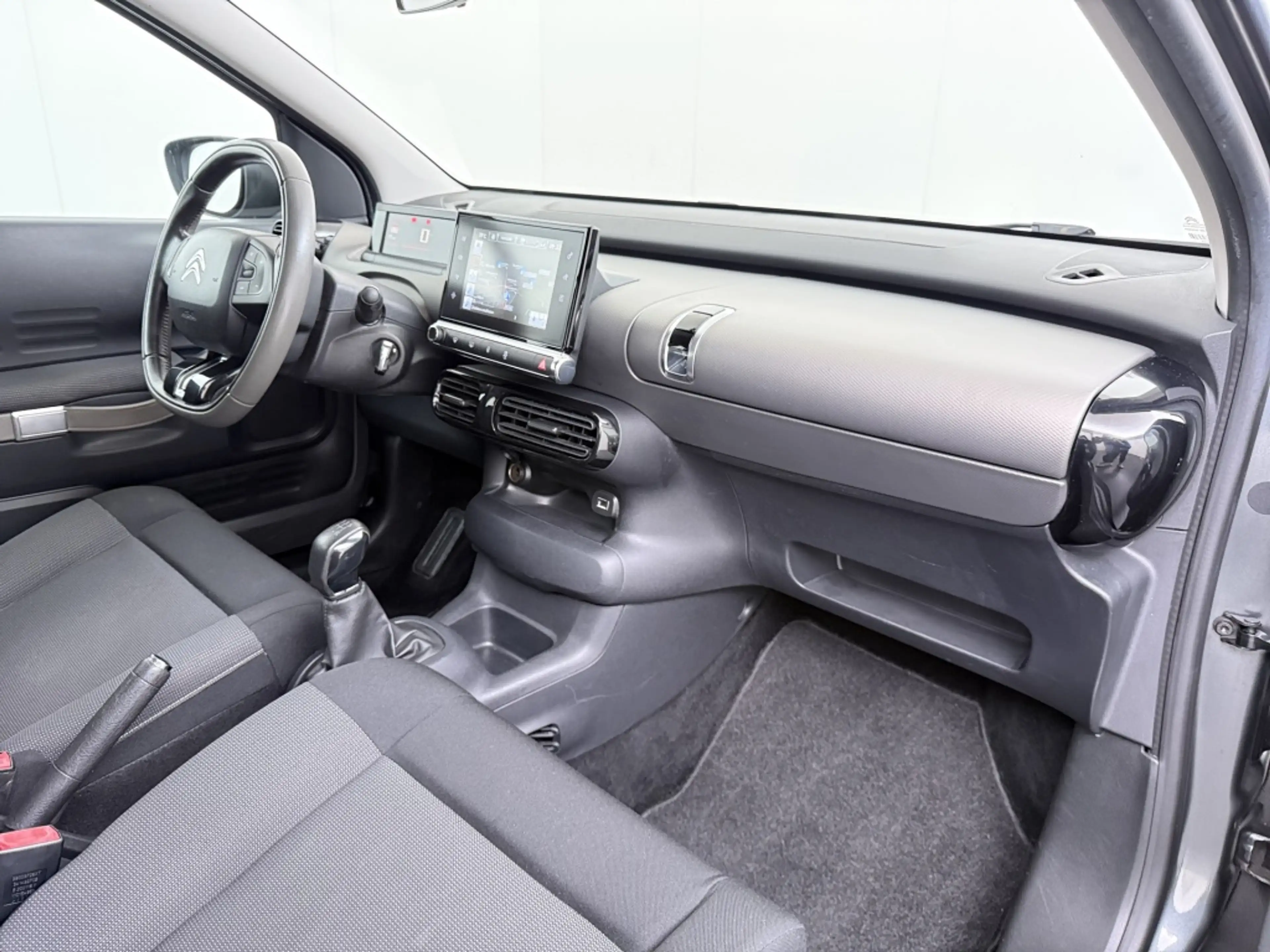 Citroen C4 Cactus 1.2 PureTech Feel — photo 31