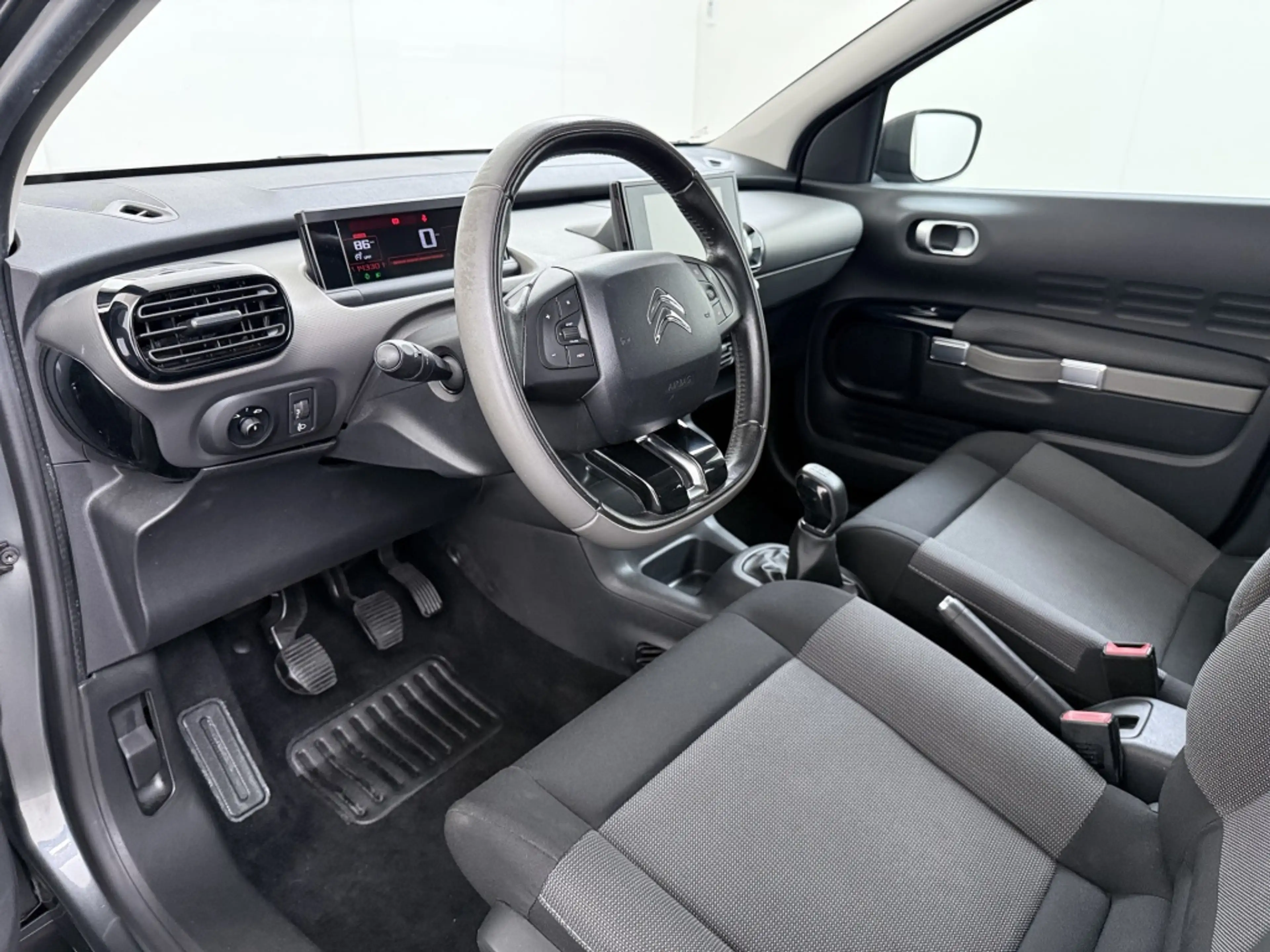 Citroen C4 Cactus 1.2 PureTech Feel — photo 12