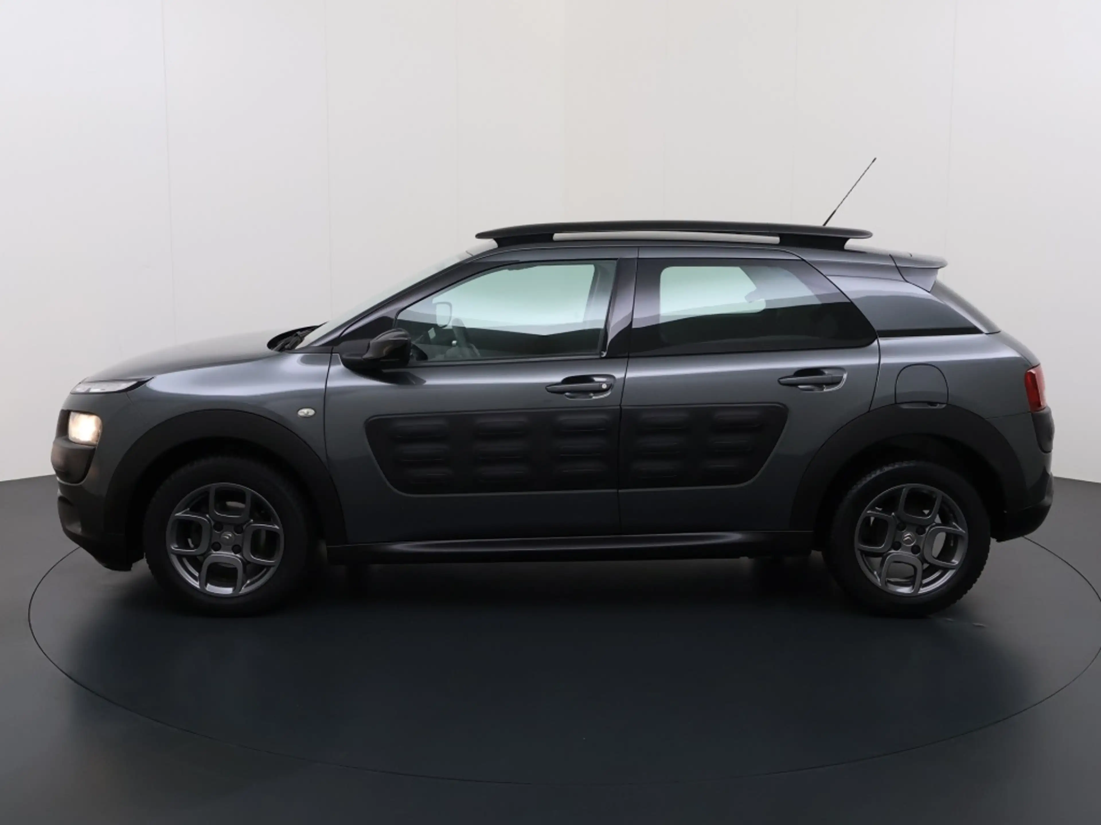 Citroen C4 Cactus 1.2 PureTech Feel — photo 4