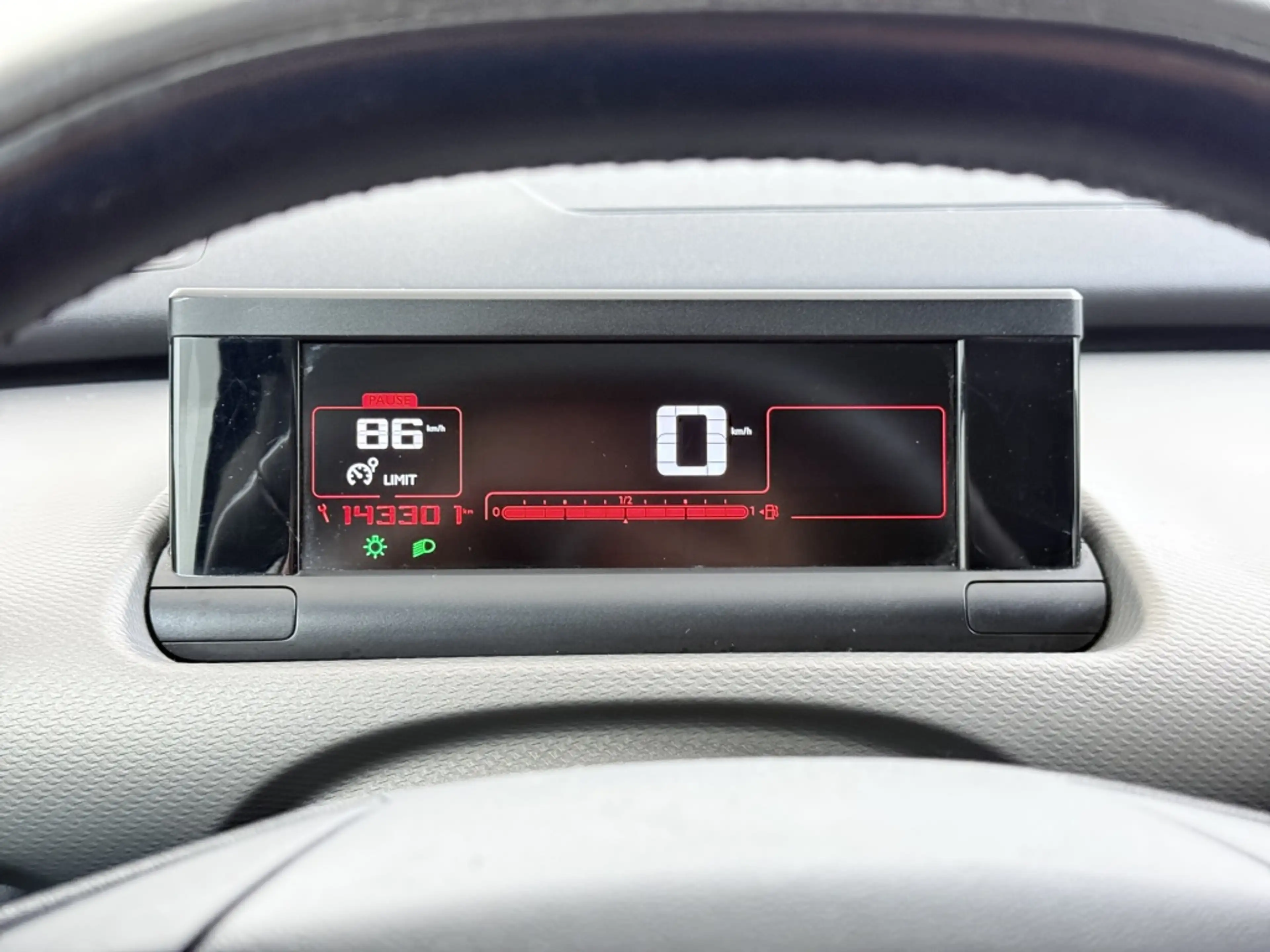 Citroen C4 Cactus 1.2 PureTech Feel — photo 23