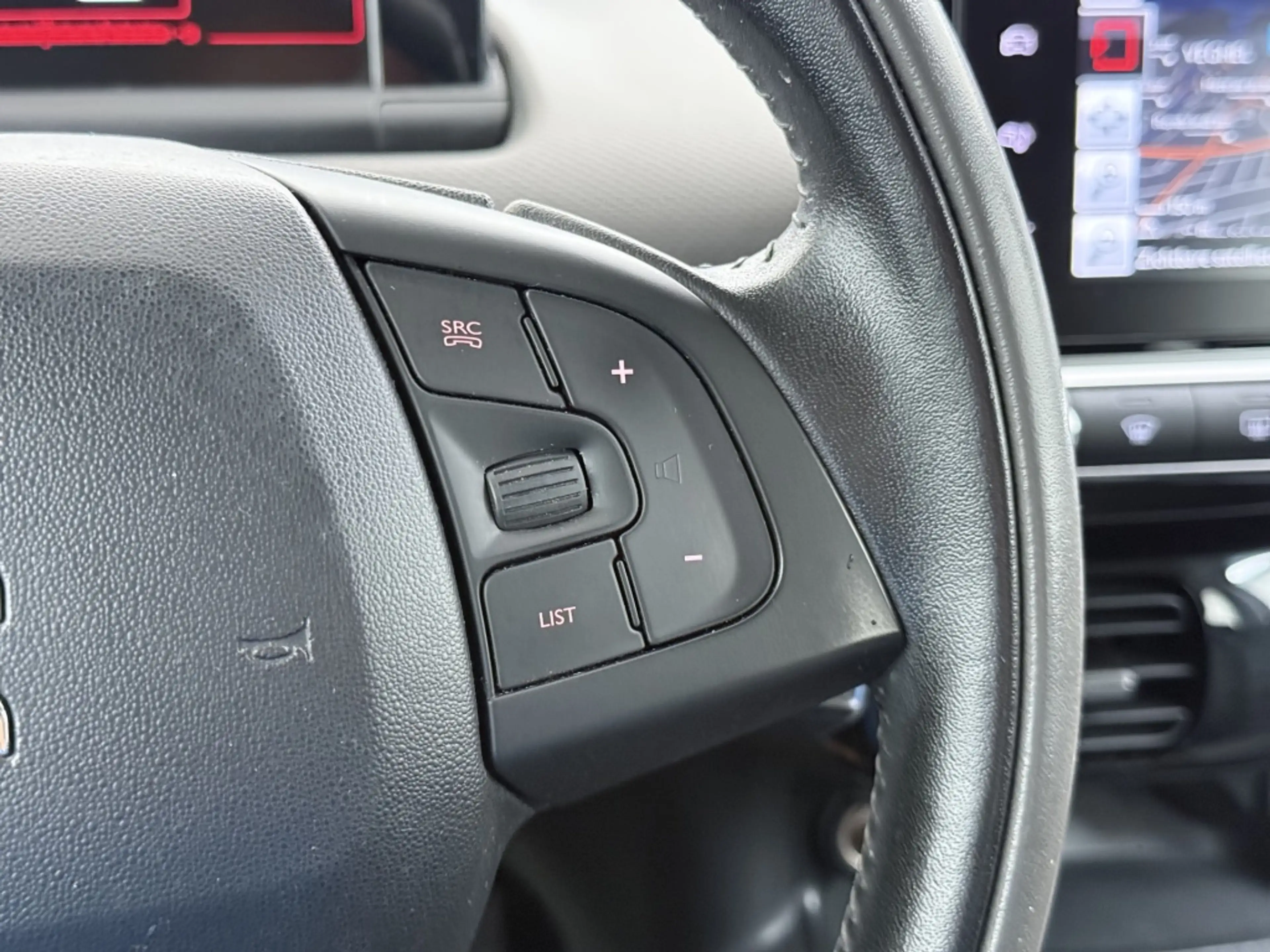Citroen C4 Cactus 1.2 PureTech Feel — photo 22