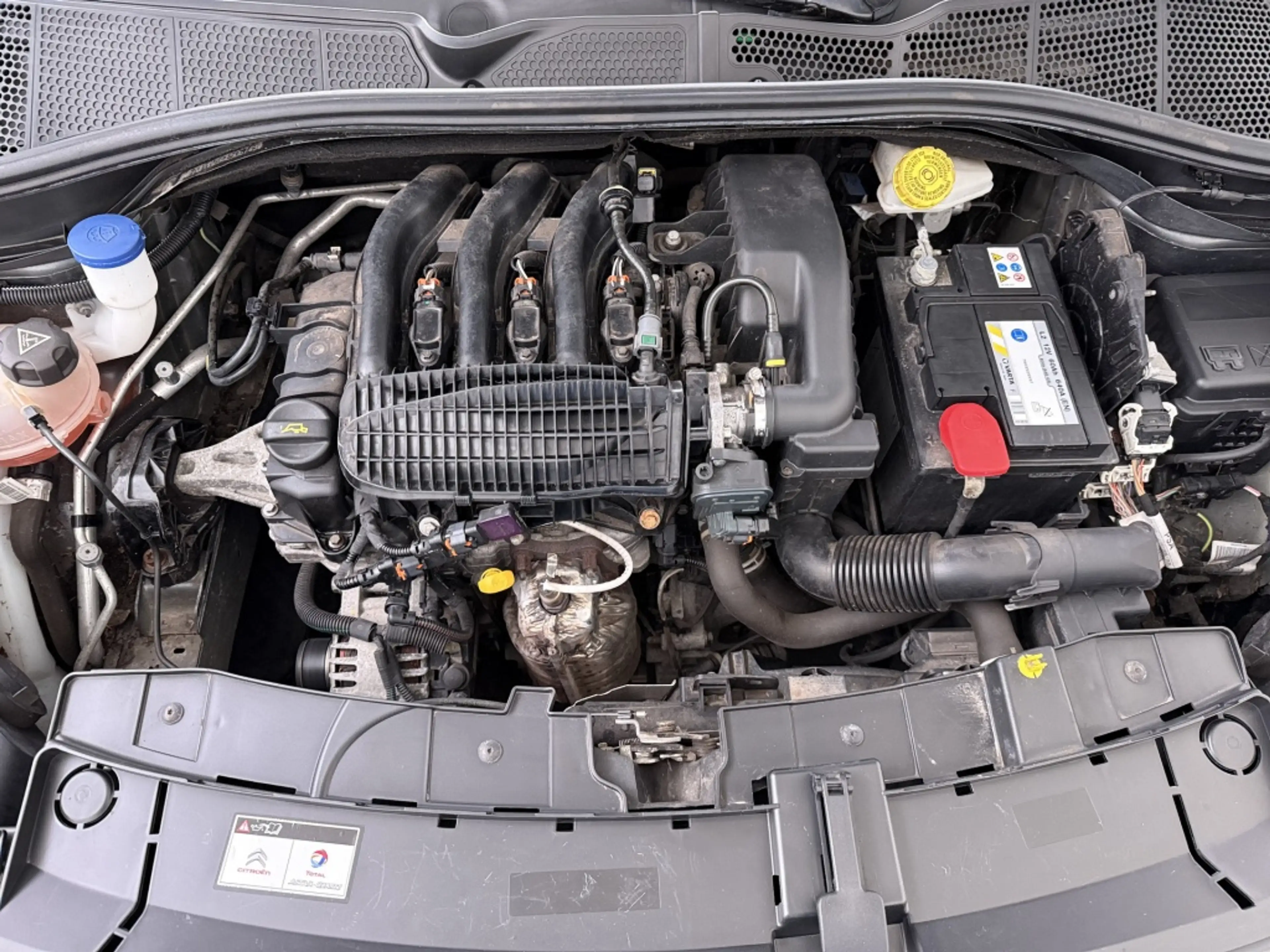 Citroen C4 Cactus 1.2 PureTech Feel — photo 10