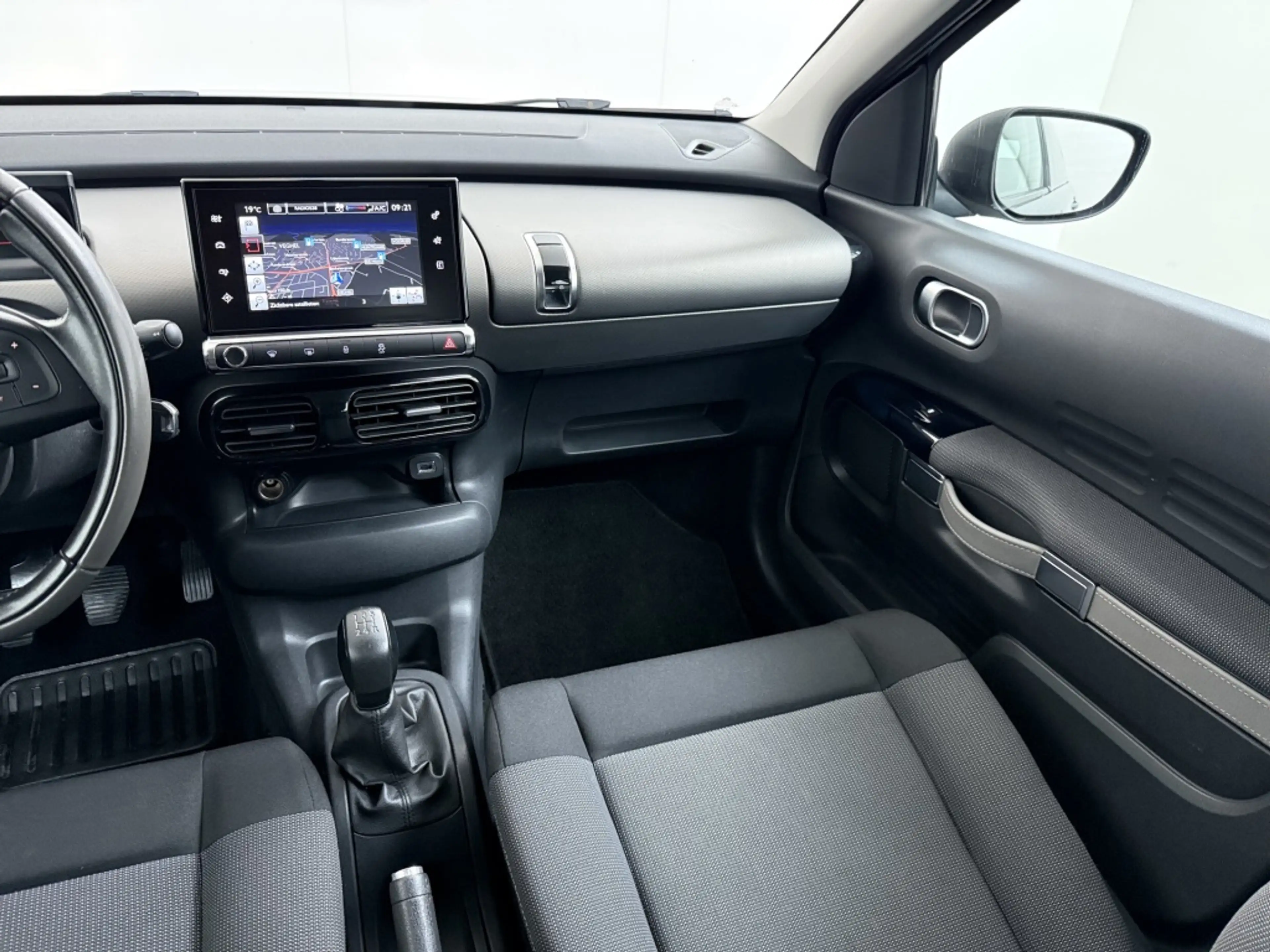 Citroen C4 Cactus 1.2 PureTech Feel — photo 18