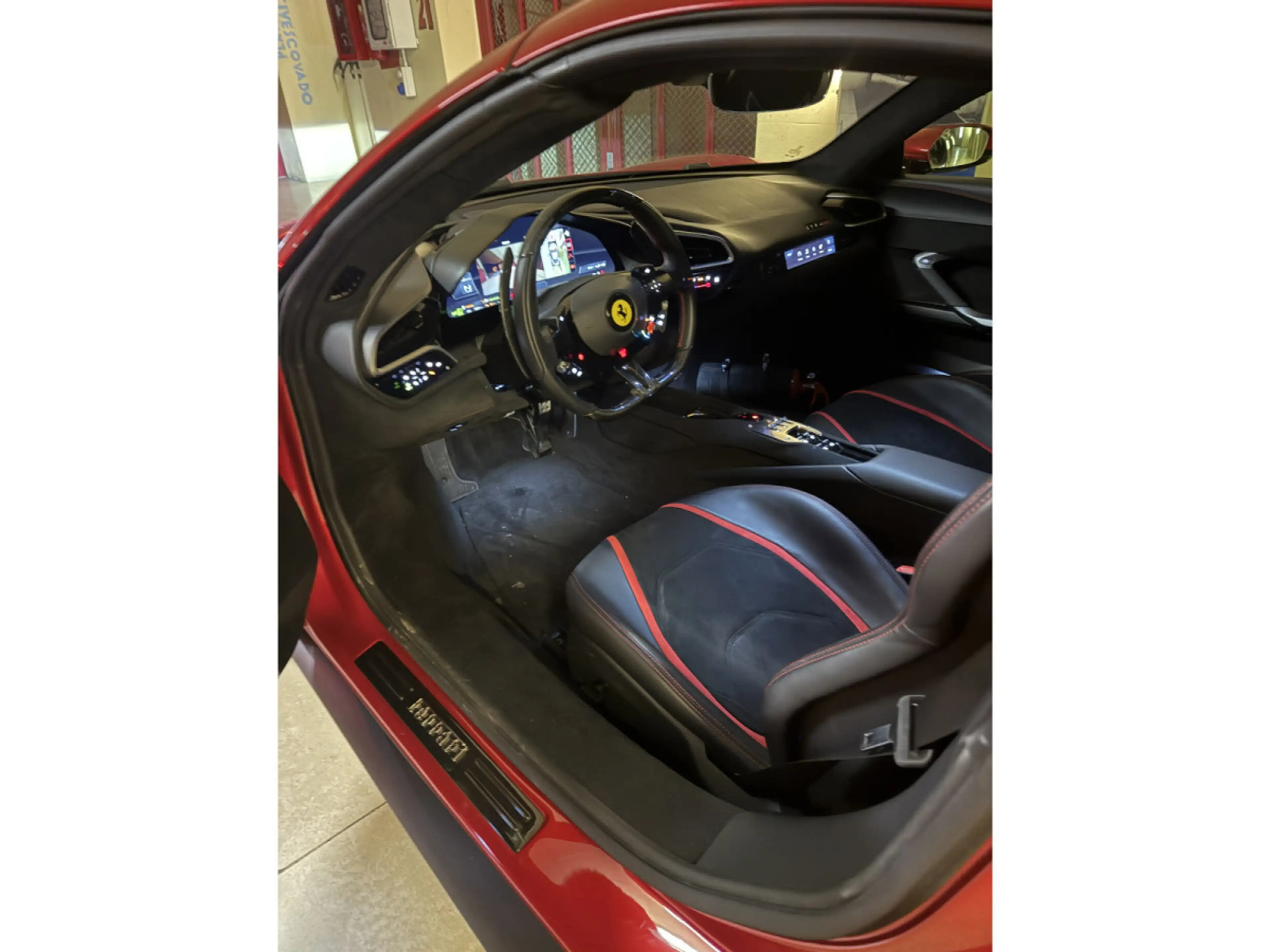 Ferrari 296 GTS GTS / ROSSO MAGMA / ADAS — photo 5