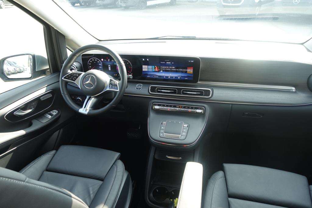 Mercedes-Benz V 250