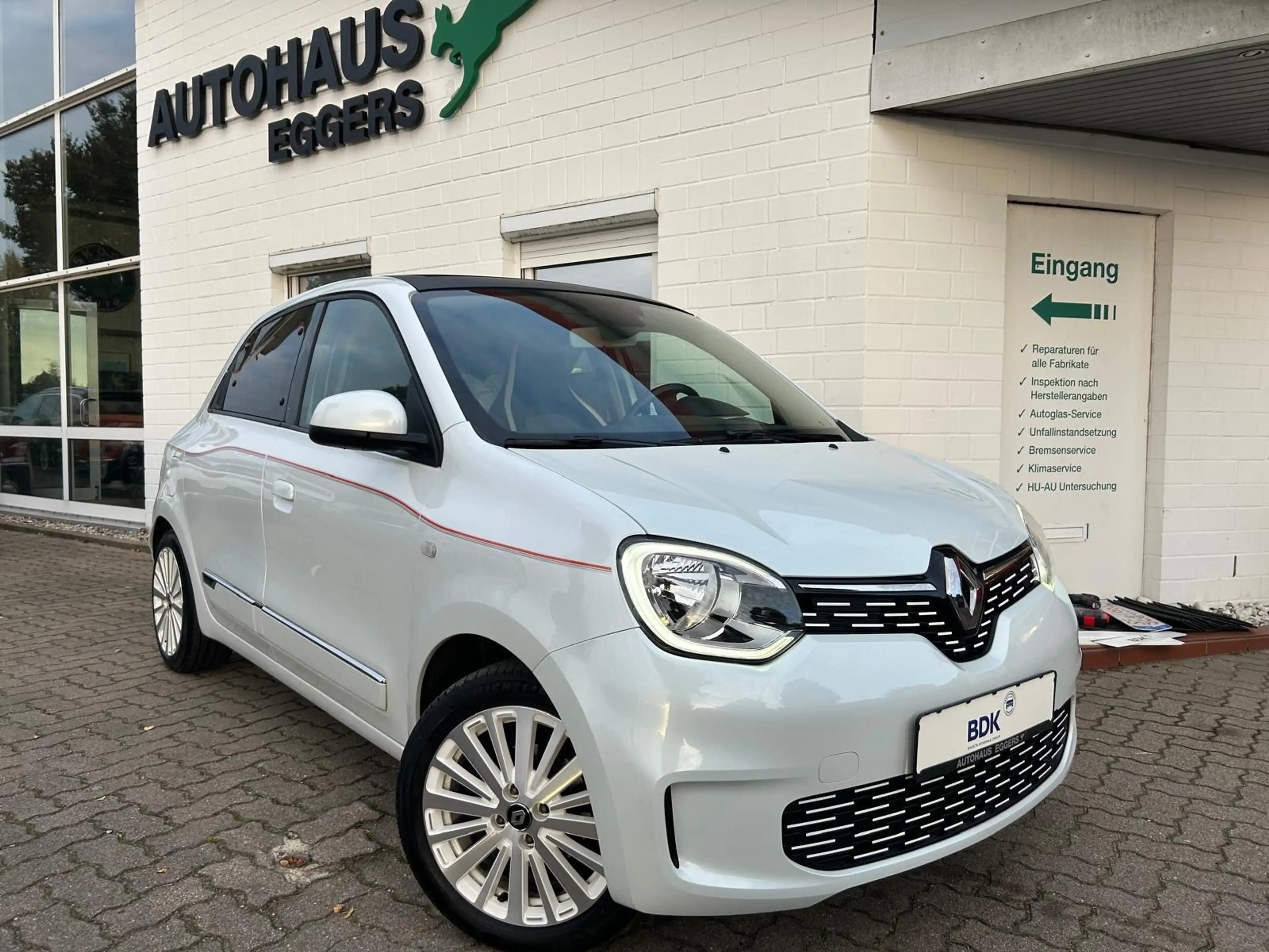 Renault Twingo Vibes/FALTDACH/NAVI/SHZ/TEMP/KAM/S+W