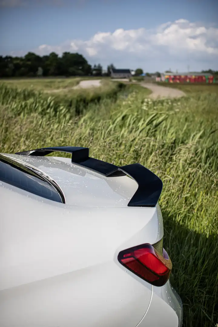 BMW 330 High Executive Wit - 1
