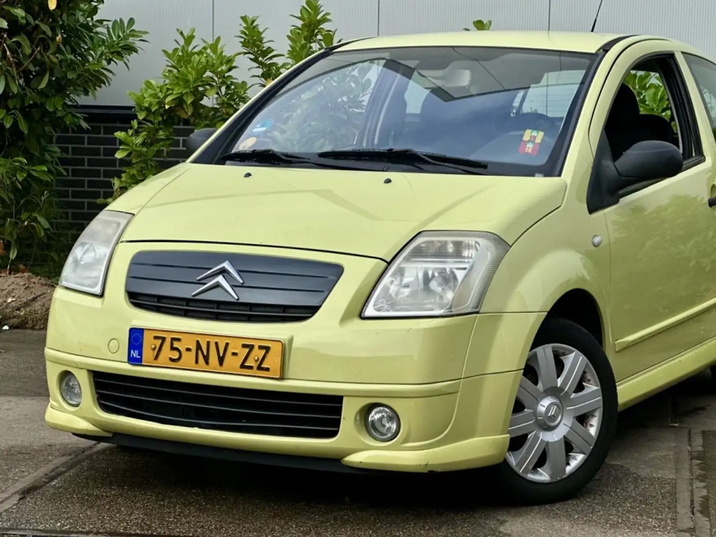 Citroen C2 1.4i VTR Geel - 2