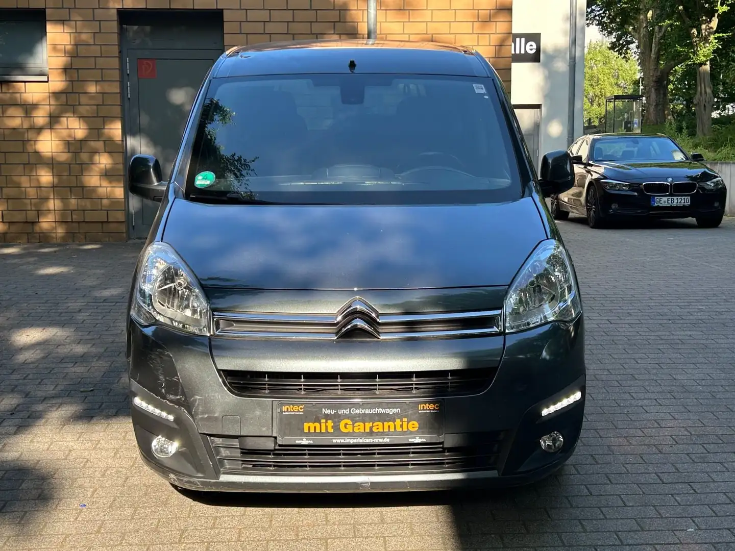 Citroen Berlingo Kombi Selection/AUTOMATIK/130TKM/KLIMA/ Grau - 2