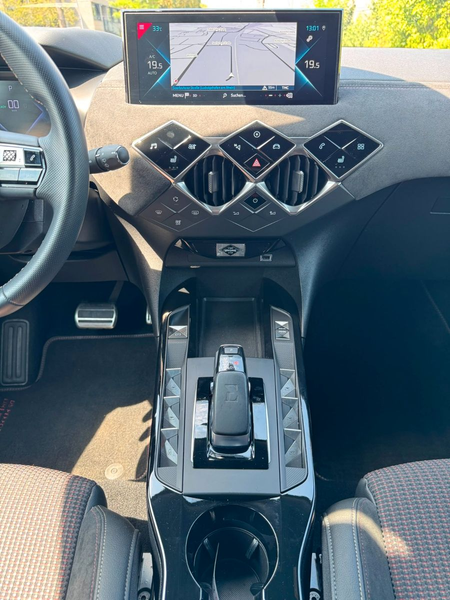DS Automobiles DS 3 Crossback E-Tense Performance Line + — photo 10