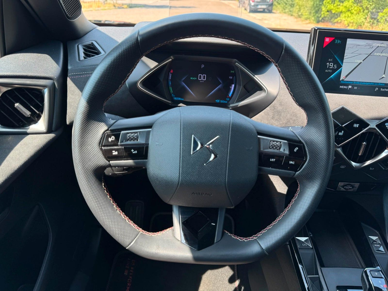 DS Automobiles DS 3 Crossback E-Tense Performance Line + — photo 9