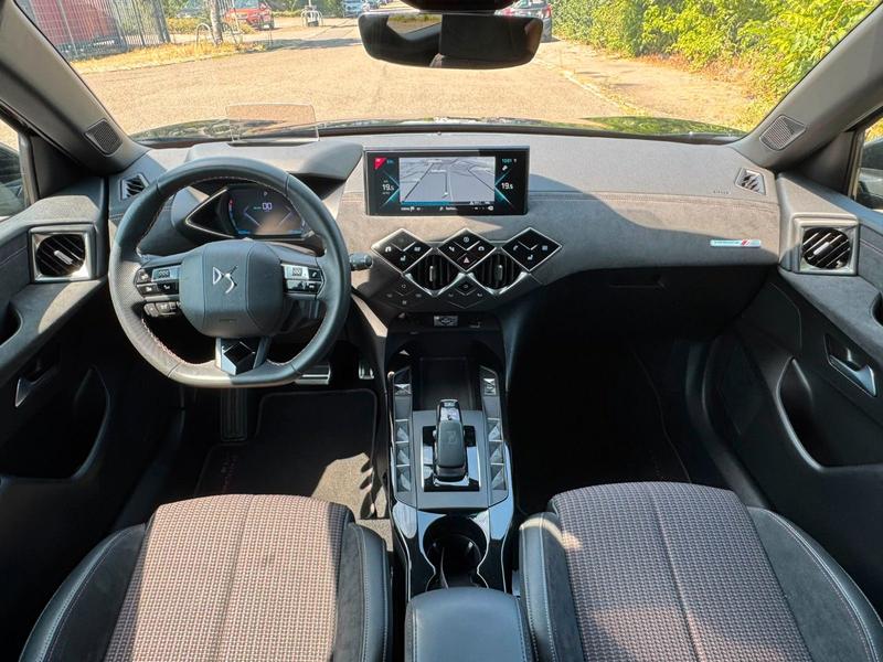 DS Automobiles DS 3 Crossback E-Tense Performance Line + — photo 7