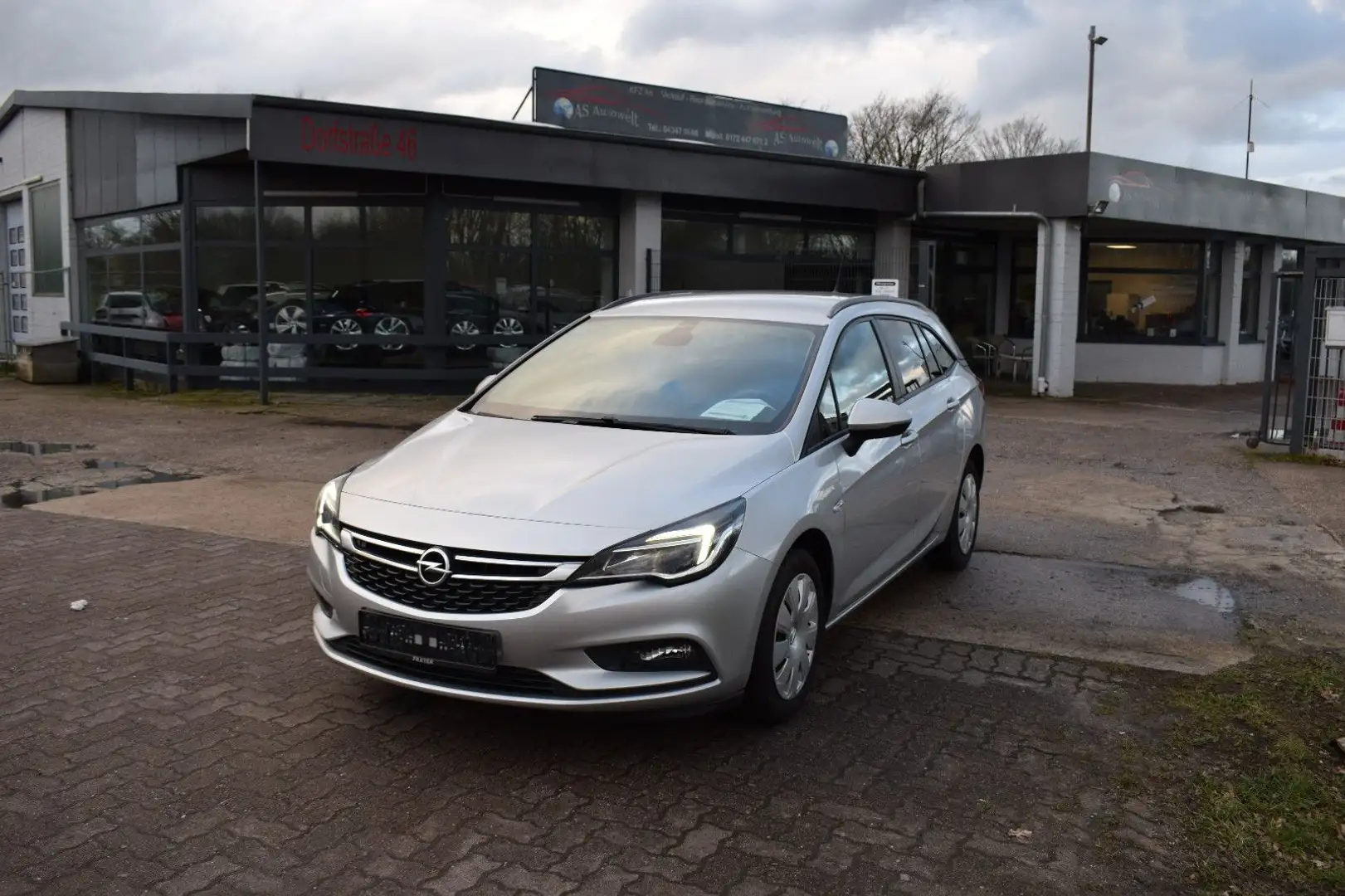 Opel Astra K Sports Tourer Business Start/Stop Silber - 1