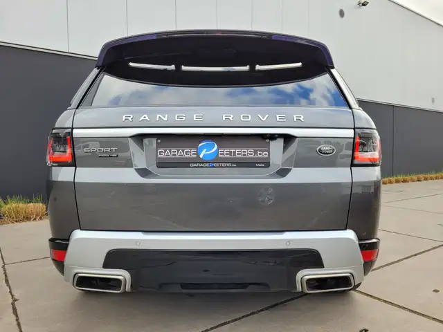 Land Rover Range Rover Sport view 4