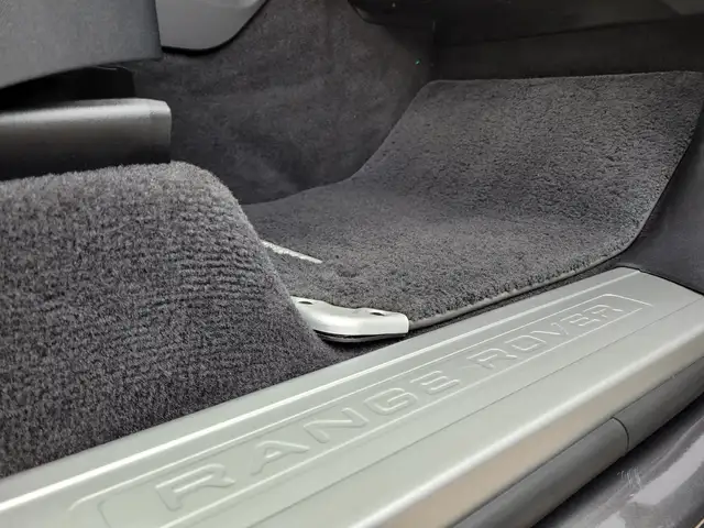 Land Rover Range Rover Sport view 29