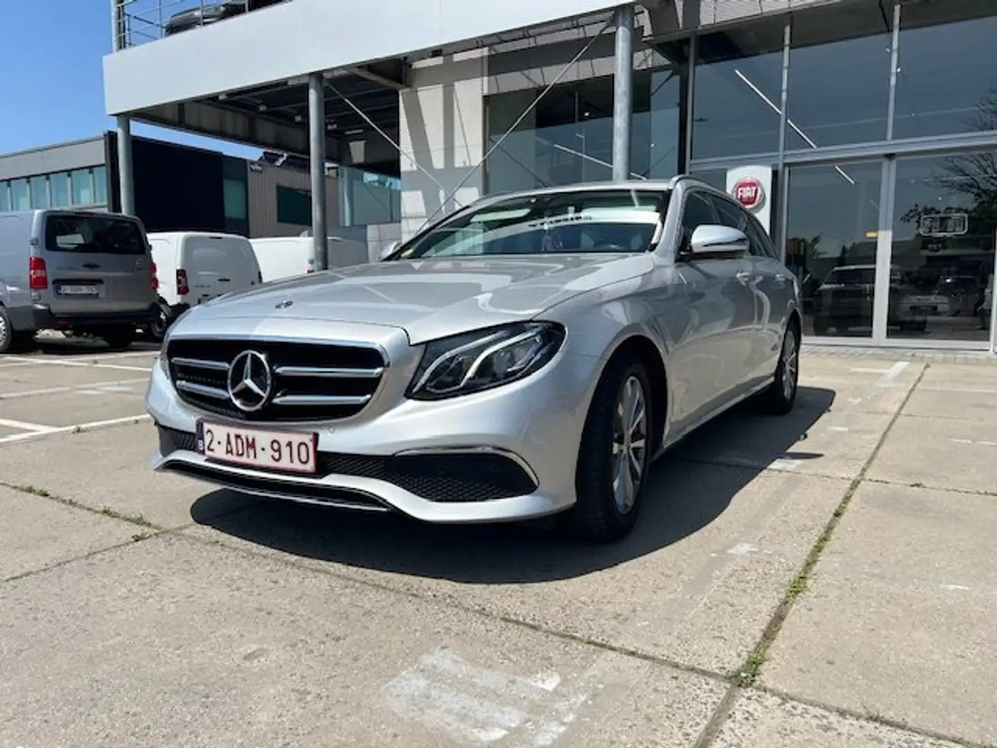 Mercedes-Benz E 200 E 200 d T 9G-TRONIC Exclusive Argent - 2