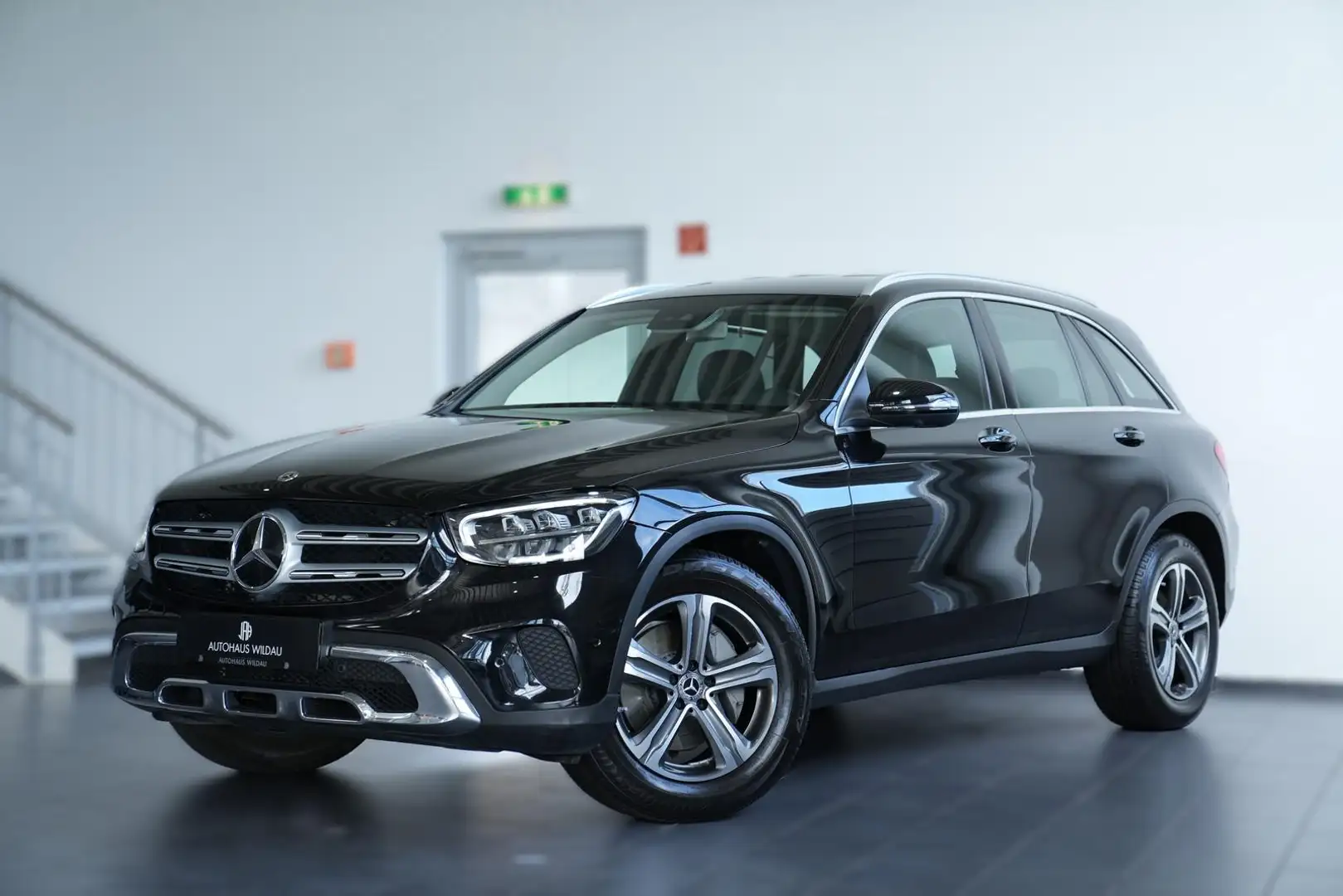 Mercedes-Benz GLC 200 4Matic *AUT*NAV*LED*360°* Noir - 1