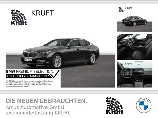 Bmw 530 e PANO+HUD+KAMERA+KOMFORTSITZE+LED