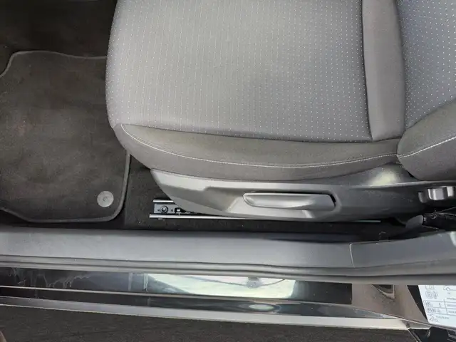 Seat Arona view 5