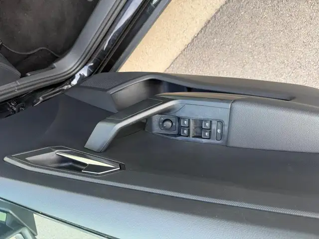 Seat Arona view 4