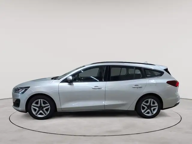 Ford Focus view 6