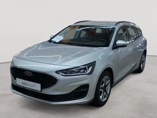 Ford Focus view 2