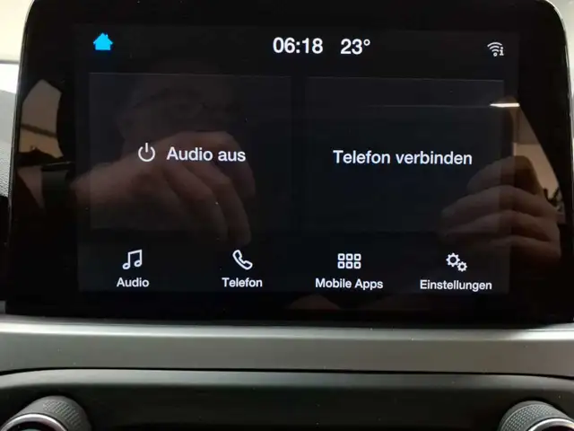 Ford Focus view 12