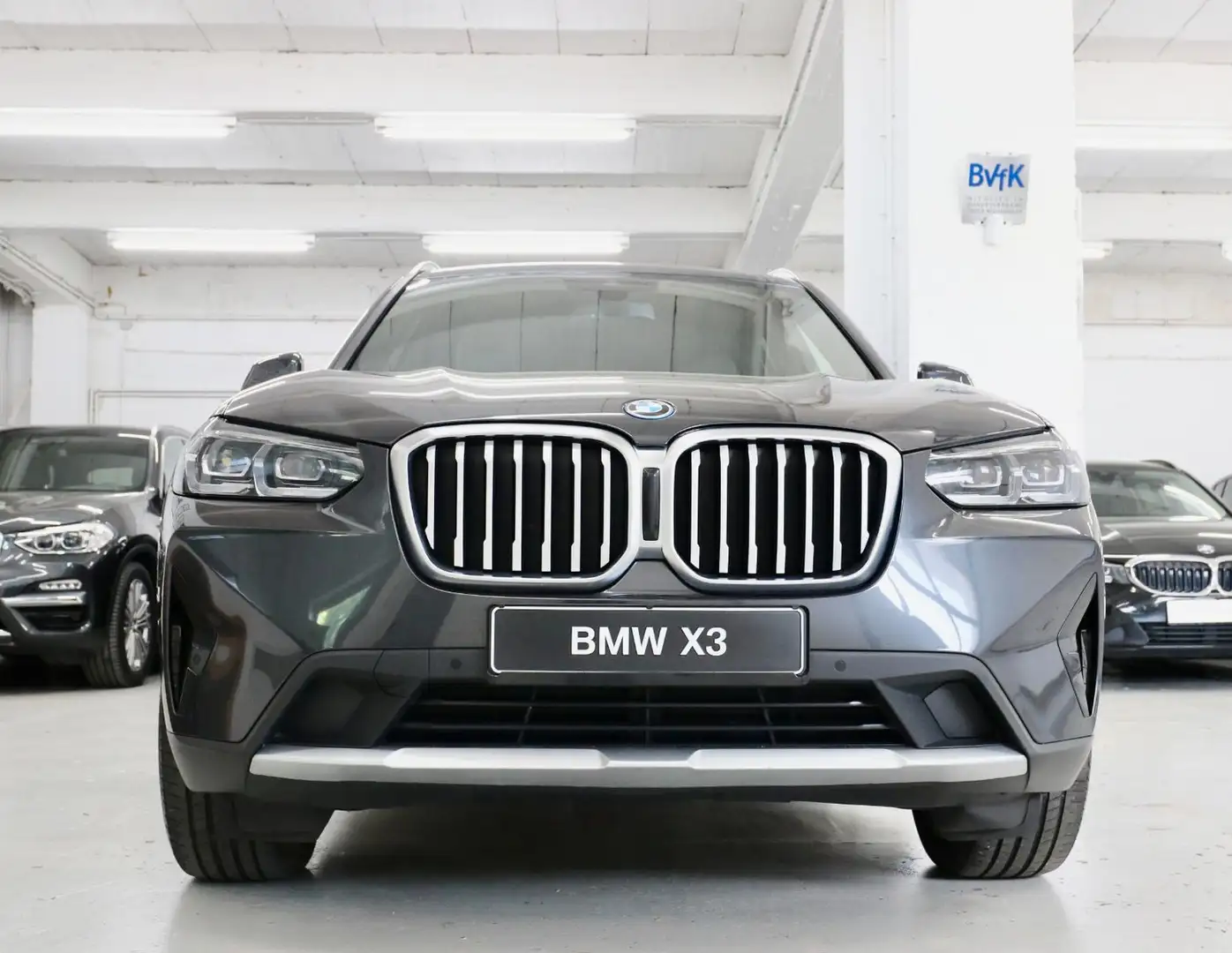 BMW X3 xD 30e Sport S Leder Memory Head-Up AHK LED Grau - 2