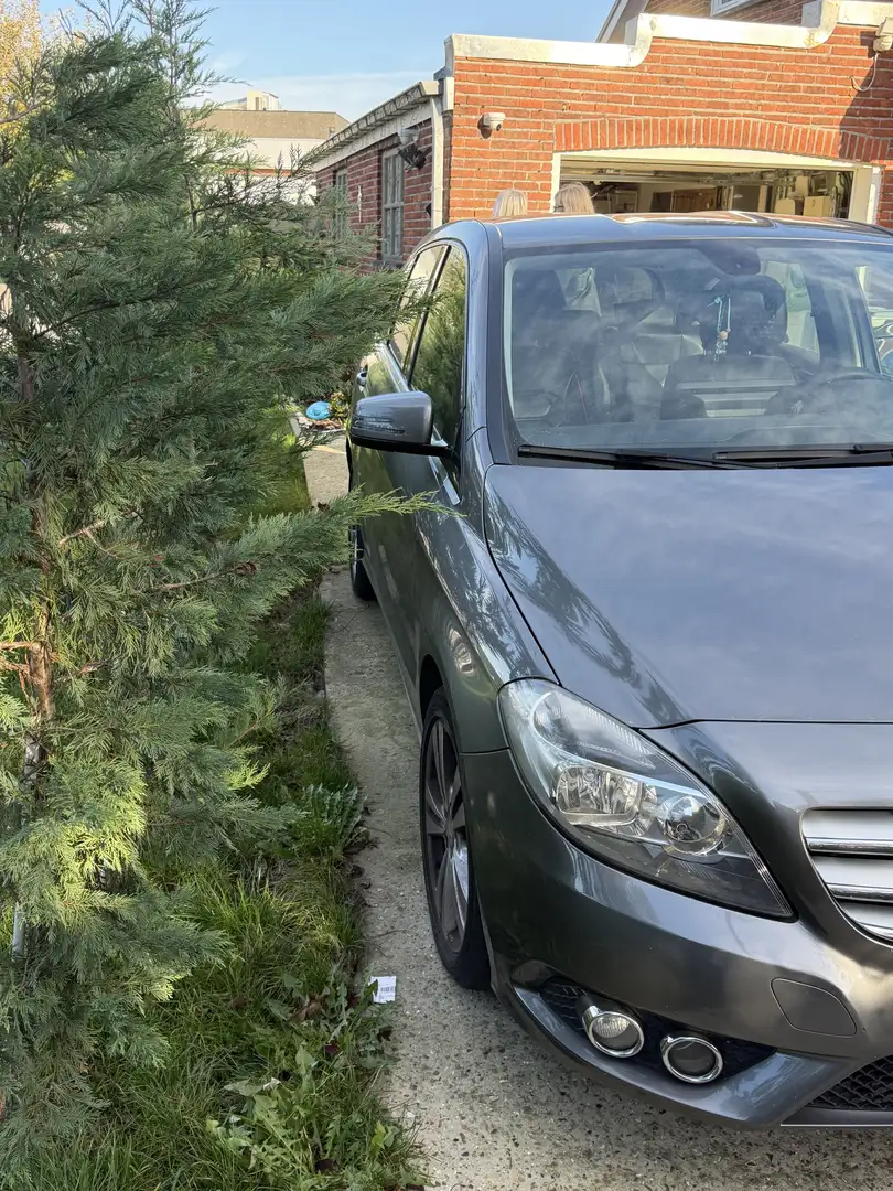 Mercedes-Benz B 180 - 2