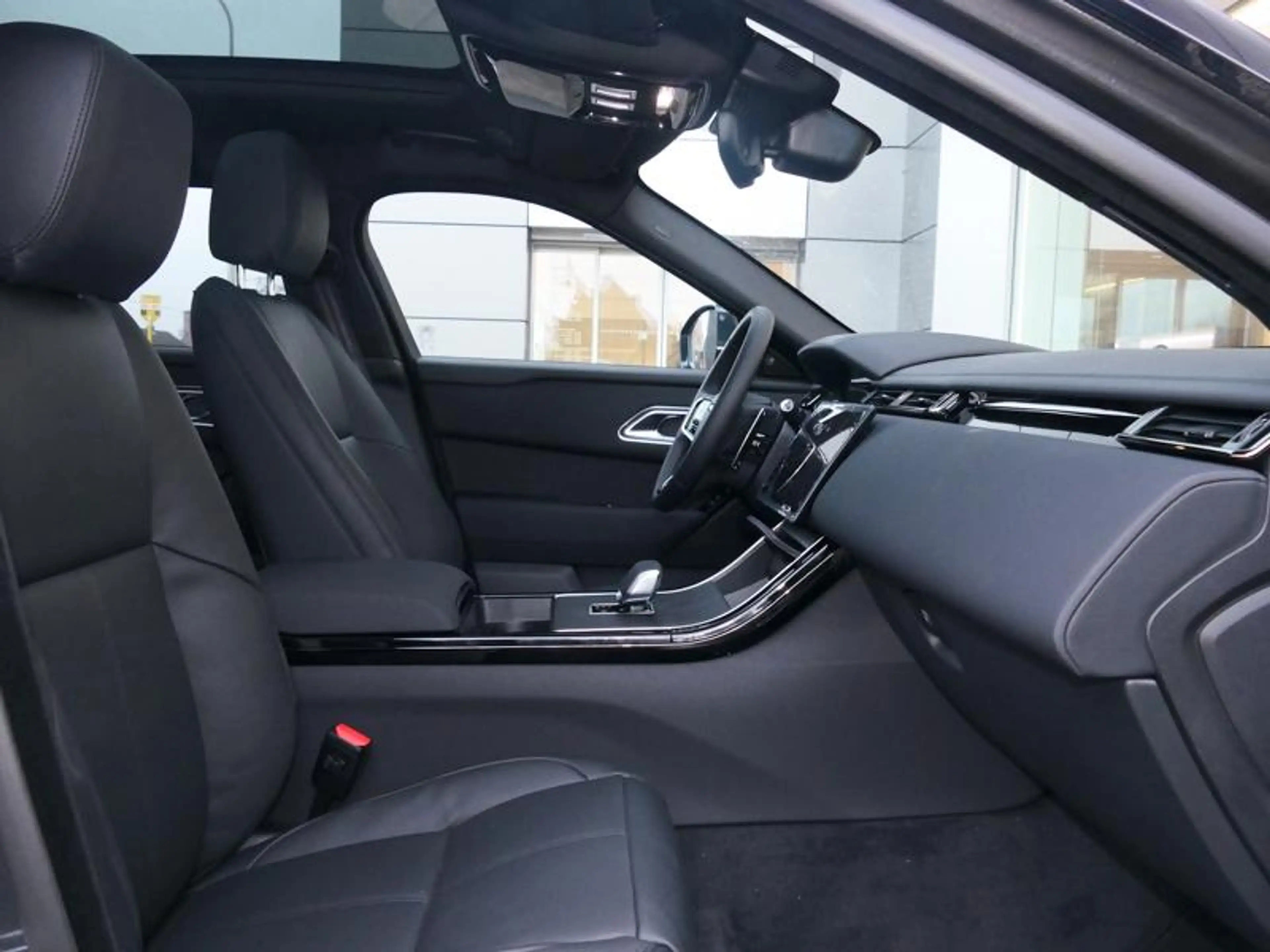 Land Rover Range Rover Velar P400e Dynamic SE AWD Auto. 26MY — photo 6
