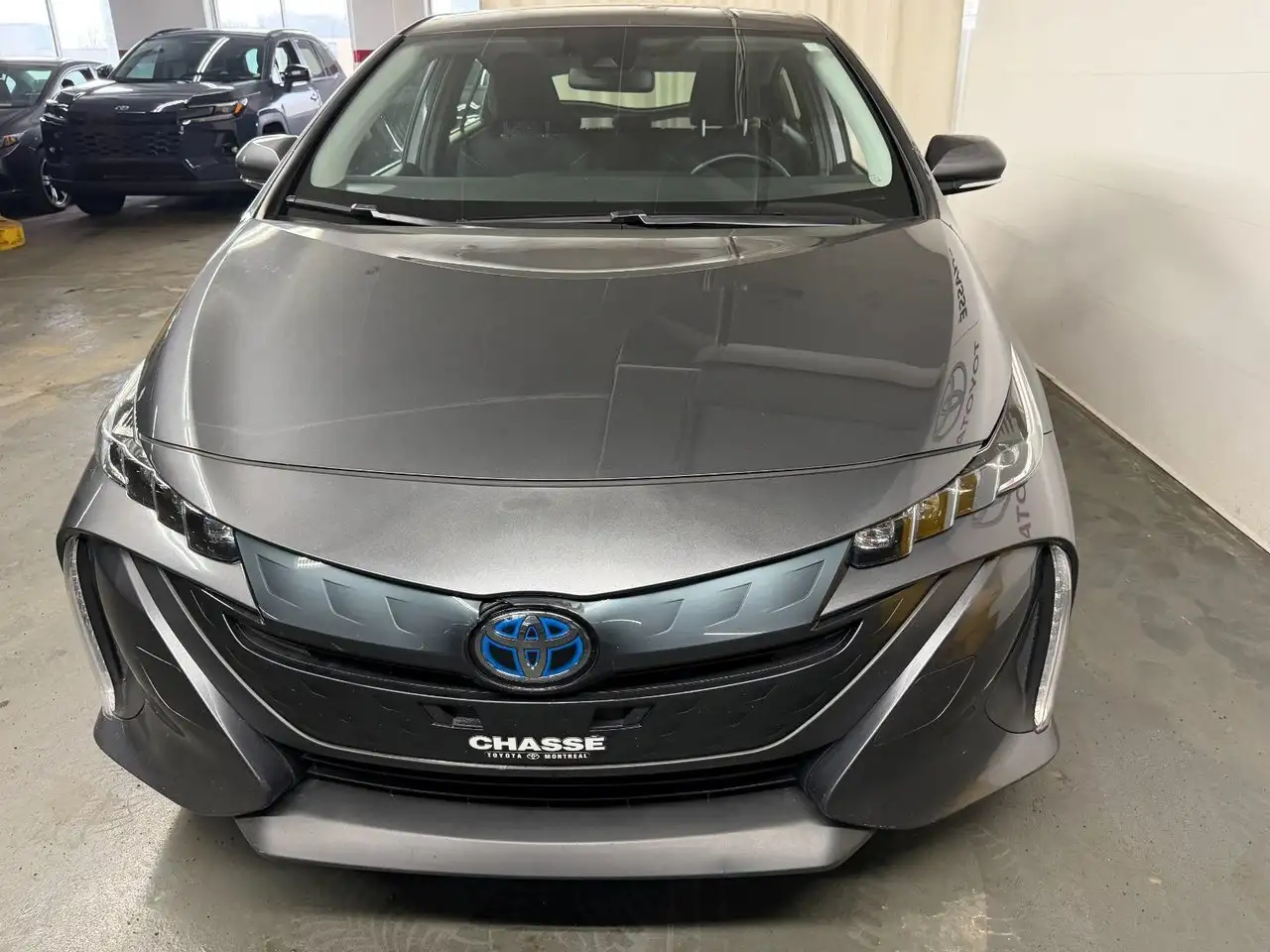 Toyota Prius Prime снимка Toyota Prius Prime