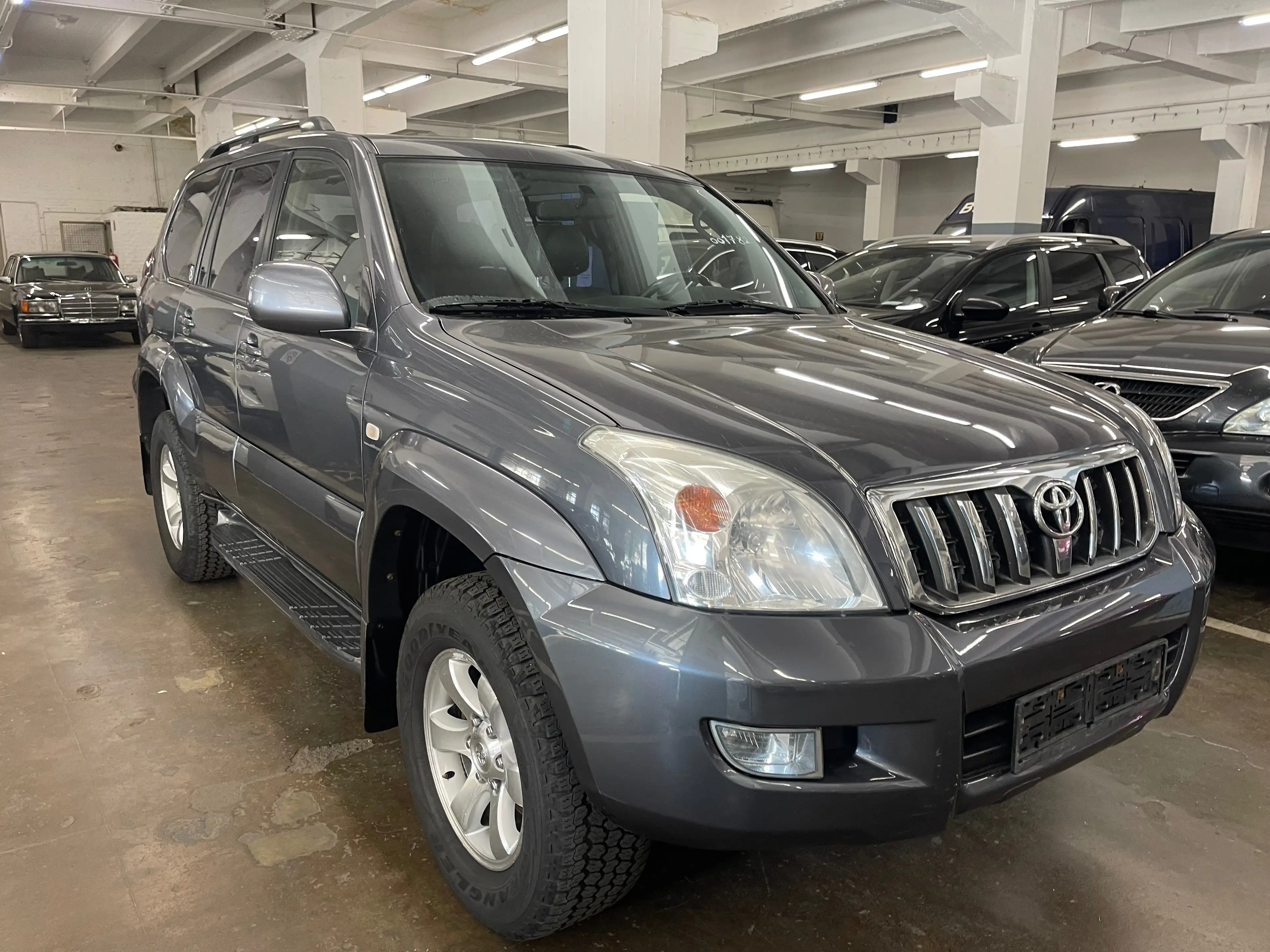 Toyota Land Cruiser Landcruiser 4.0i V6 24v VIP — photo 2