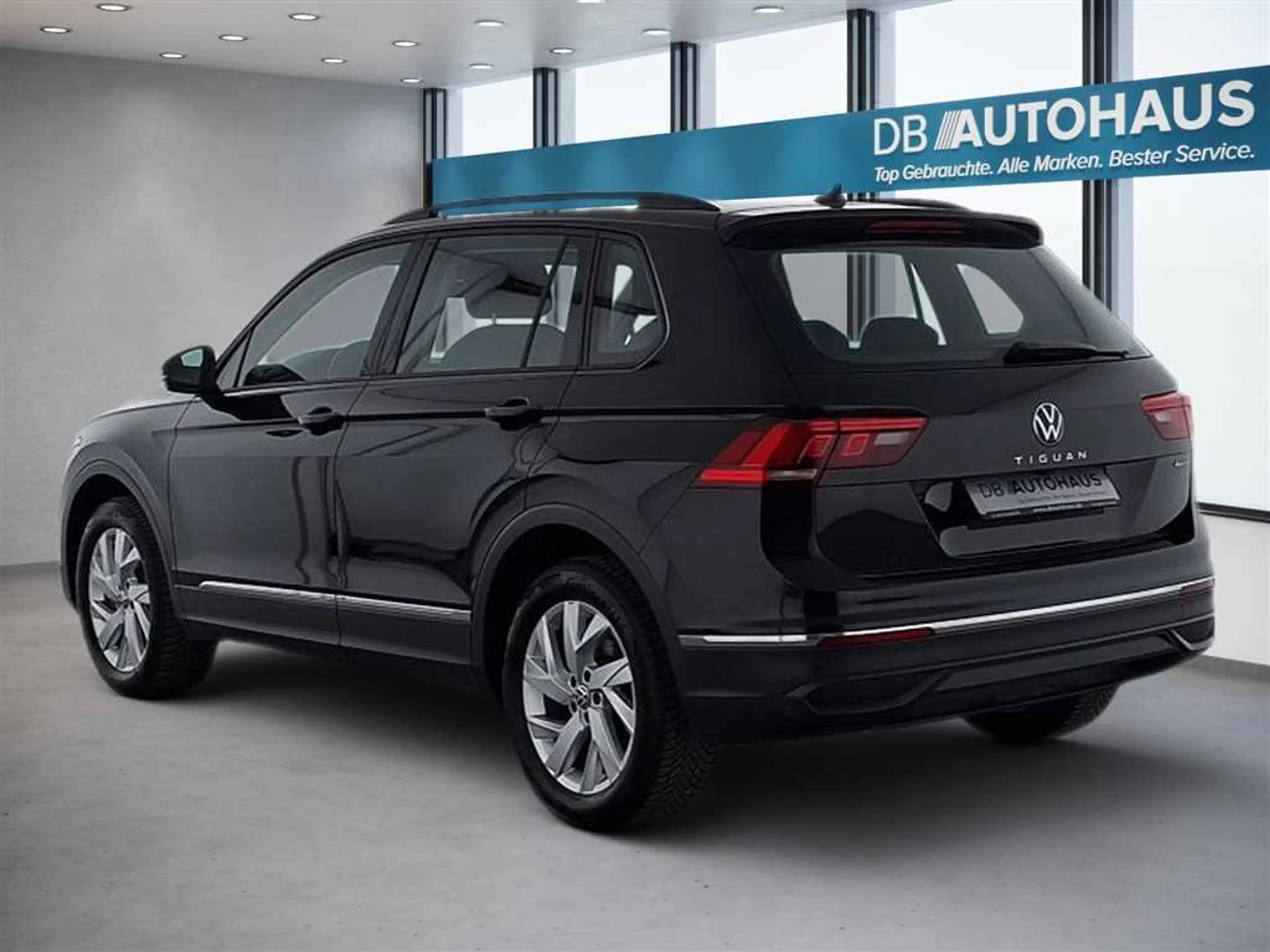 Volkswagen Tiguan Life 2.0 TDI DSG 4MOTION — photo 6