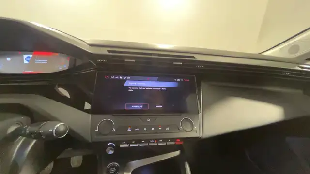 Peugeot 308 view 15