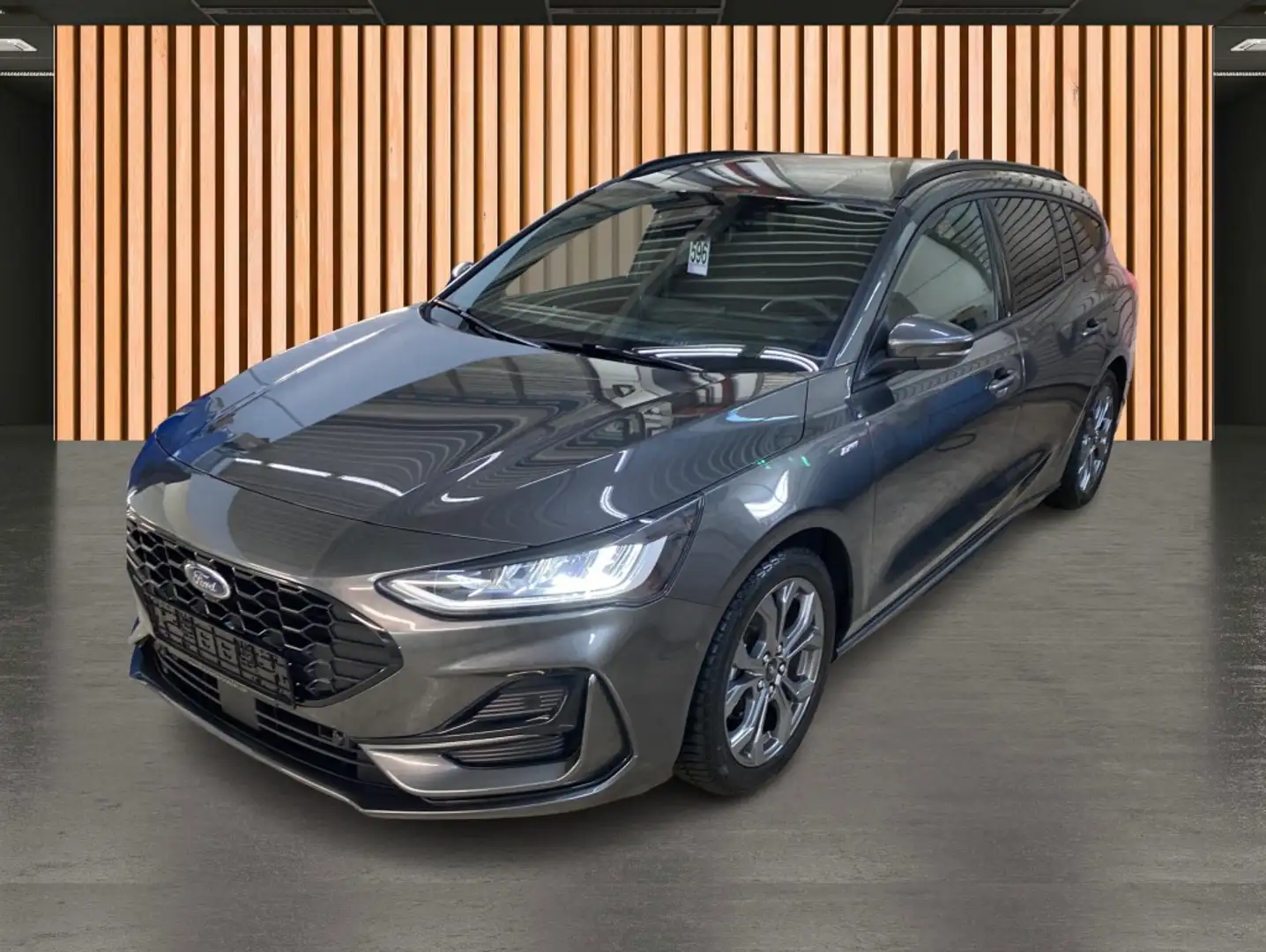 Ford Focus Turnier 1.0 EcoBoost ST-Line Design*Navi* Grau - 2