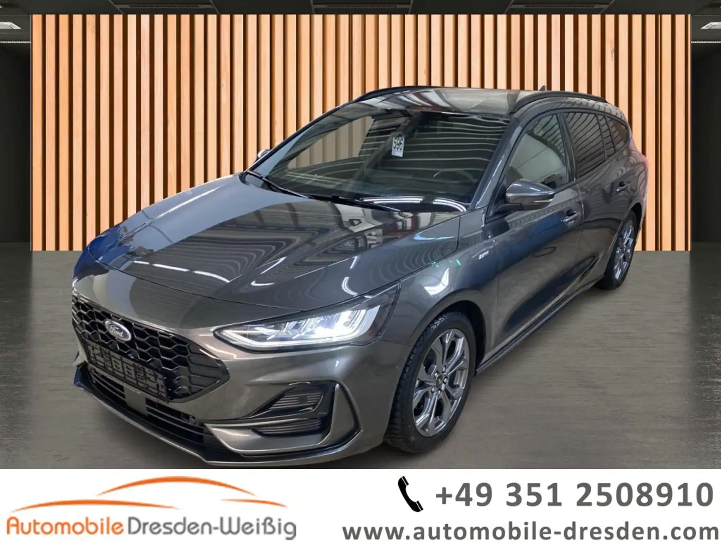 Ford Focus Turnier 1.0 EcoBoost ST-Line Design*Navi* Grau - 1